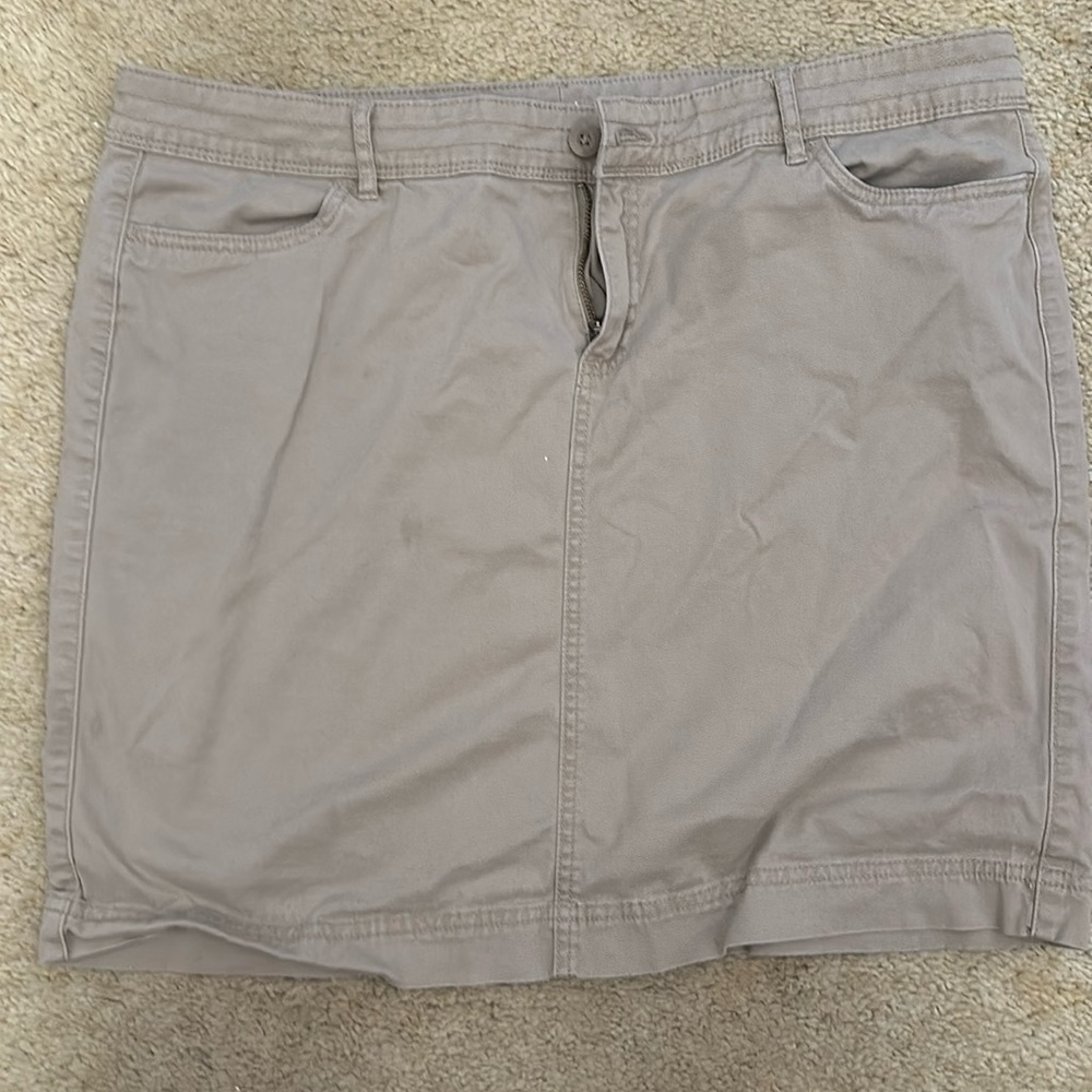 Maurices khaki skirt